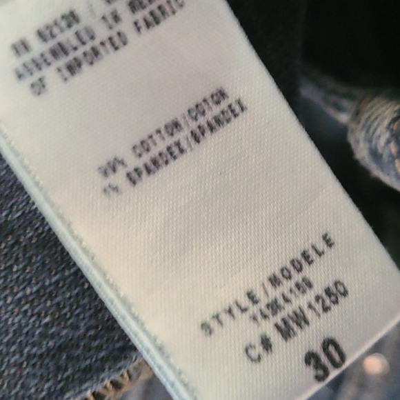 Guess Premium Blue Jeans with Stretch, Size 30 - Picture 4 of 8